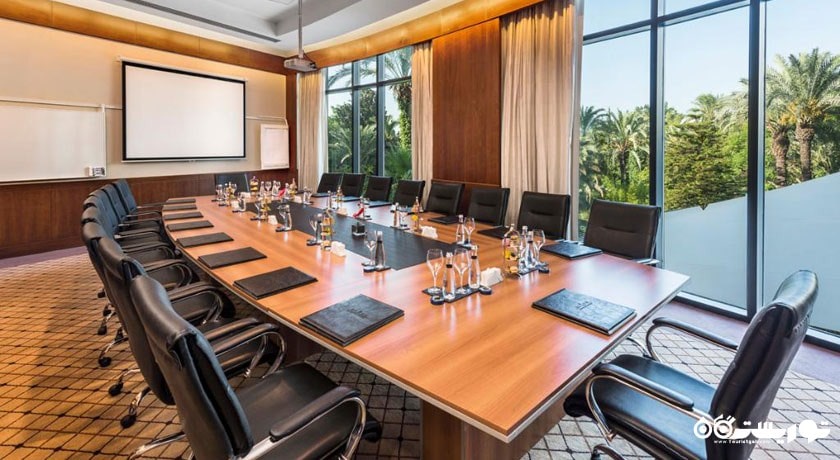 سالن برگزاری همایش و جلسات هتل